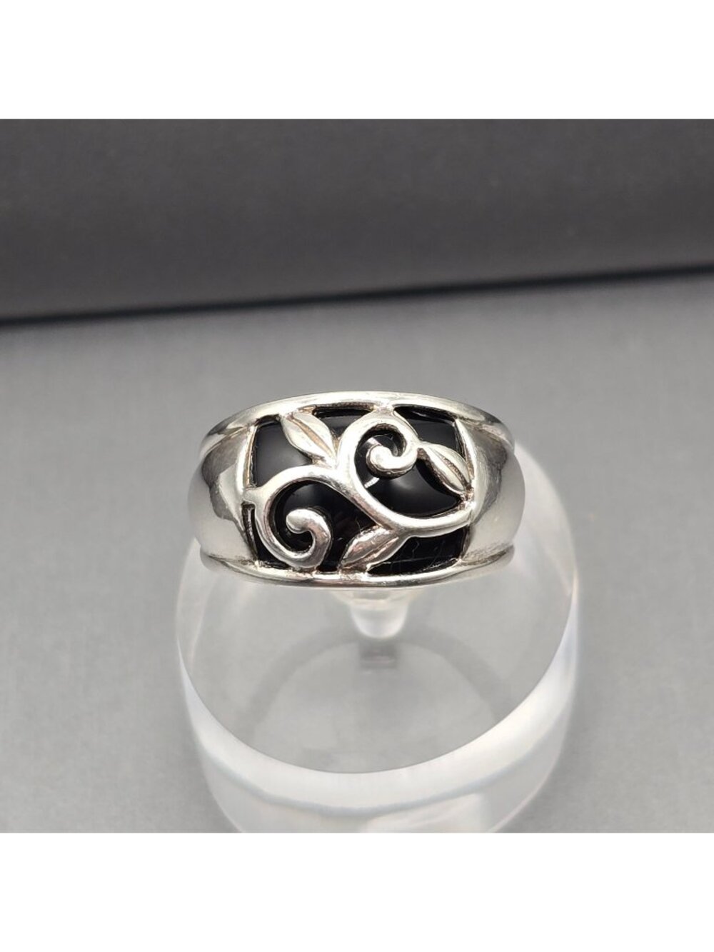 Sterling Silver Black Onyx Ring Size 10 Vining Leaf Scroll Dome Band
